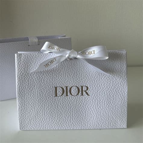 dior プレゼントボックス